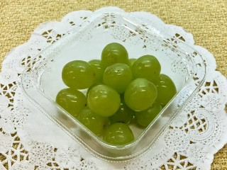 ファミリーマート そのまま食べられるブドウ 緑