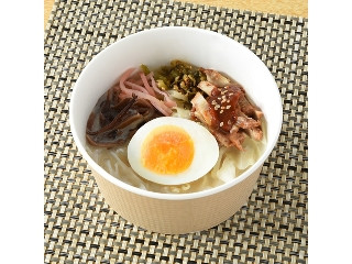 ファミリーマート こってり旨辛豚骨ラーメン風スープ 春雨入り