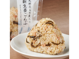 ファミリーマート もち麦 新生姜こんぶ