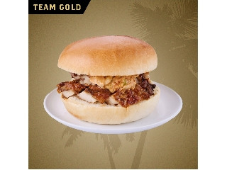 ファミリーマート ヴィック・ロー選手のスパイスジャークチキンサンド