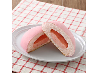 ファミリーマート ファミマルBakery もちっと食感のいちごパン