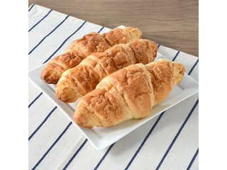 ファミリーマート ジュワっとしたチーズ塩パン