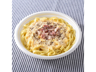 ファミリーマート 生パスタ カルボナーラ