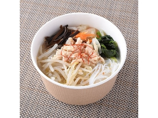 ファミリーマート 蒸し鶏と野菜の鶏白湯スープ