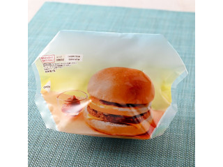 ファミリーマート チーズロコモコバーガー