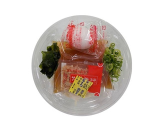 ローソン 揖保乃糸温玉ぶっかけそうめん