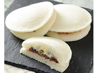 ローソン 塩豆入りもちっとパンケーキ 粒あん＆マーガリン