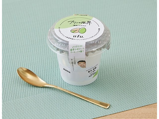 ローソン ufu. プリンの限界 濃厚ピスタチオ