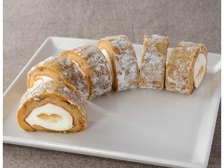 ローソン Uchi Cafe' くるみ餅で巻いたもち食感ロール