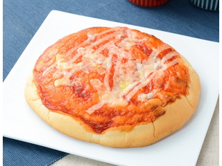 ローソン 大きなピザパン（ローソン）クチコミ4件・評価4.3/7点【もぐ