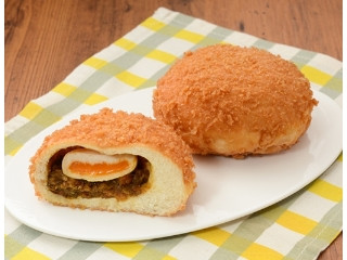 ローソン 半熟卵入りカレーパン