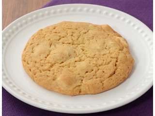 中評価】ローソン ホワイトチョコチャンクマカダミアクッキーの