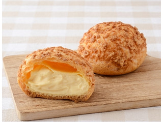 ローソン Uchi Cafe’ バニラ香るカスタードクッキーシュー