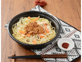 ローソン にんにく辛旨焼そば