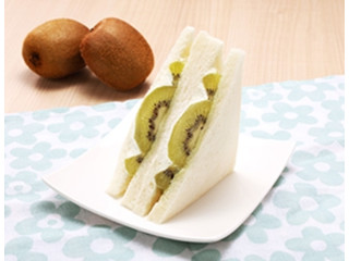 ローソン キウイフルーツサンド
