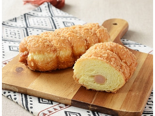 ローソン あらびきソーセージドーナツ カレー風味 商品写真