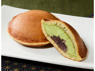 ローソン Uchi Cafe’ どらもっち つぶあん&抹茶ホイップ