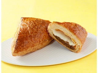 ローソン とろ～りチーズの三角ミートパイ