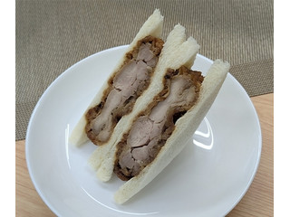 ローソン 東北限定 鶏唐揚げサンド（ローソン）コンビニオリジナル