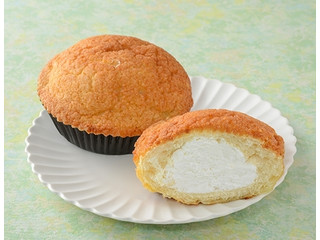 ローソン 背徳!バターホイップメロンパン