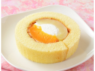 ローソン Uchi Cafe’ プレミアムロールケーキ 白桃＆黄桃