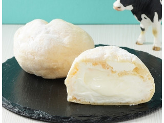 ローソン Uchi Cafe’ × Milk まるで飲む生クリームシュー