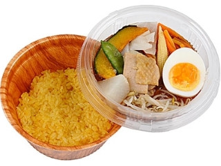 ミニストップ マジックスパイス監修 チキンスープカレーごはん