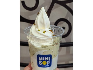MINI SOF プレミアムピスタチオミルクパフェ