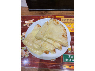 ナンハウス おだん カマンベール入りチーズナン