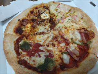 ピザハット 冬のワンダフル4