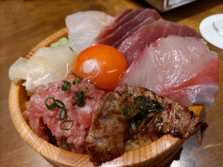 焼きうお いし川 おまかせ海鮮丼