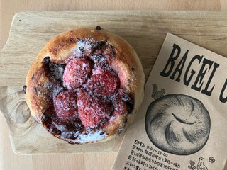 BAGEL U 苺チョコ大福風ベーグル
