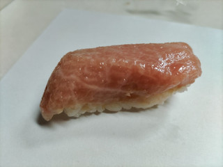 や台ずし 本まぐろ大トロ