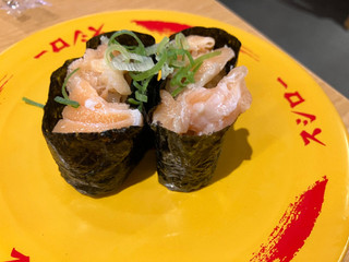 スシロー サーモンハラス軍艦