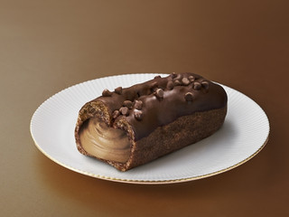 モンテール GODIVA プレミアムショコラエクレア