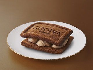 モンテール GODIVA プレミアムショコラワッフル