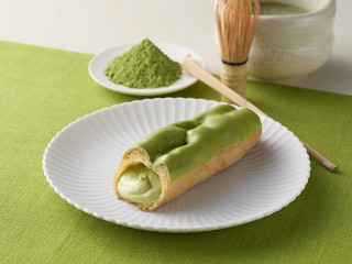 モンテール 小さな洋菓子店 抹茶ミルクエクレア