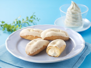 モンテール 小さな洋菓子店 北海道ソフトのプチエクレア