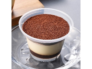 ドンレミー チョコを割って食べるティラミス