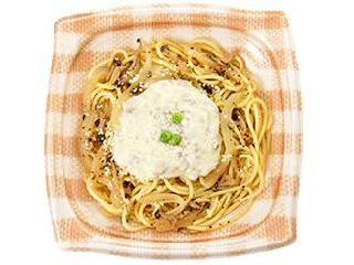 スリーエフ 豚ひき肉ときのこのクリームパスタ