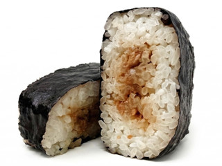 デイリーヤマザキ 直巻おにぎり 鶏そぼろ（デイリーヤマザキ）コンビニ