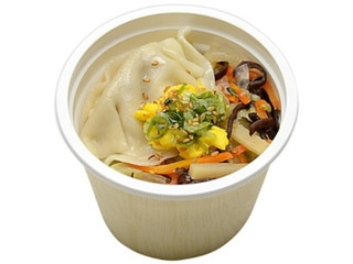 セブン-イレブン ツルもち餃子の野菜中華スープ