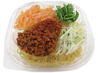 セブン-イレブン 混ぜて食べる!白味噌冷し担々麺杉田味噌使用