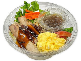 セブン-イレブン 照焼チキンと玉子のパスタサラダ