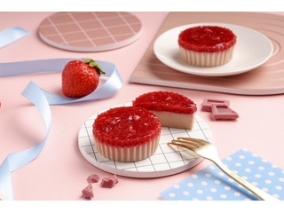 セブン-イレブン 甘酸っぱい苺とルビーチョコの濃厚テリーヌ（セブン