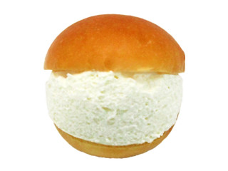 セブン-イレブン 蔵王クリームチーズのマリトッツォ