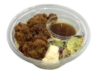 中評価】セブン-イレブン 鶏唐揚げ増量 甘辛鶏唐揚げのパスタサラダの