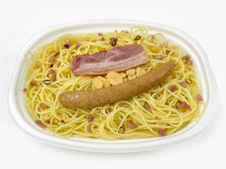 セブン-イレブン ベーコン香る麺大盛ぺペロンチーノ