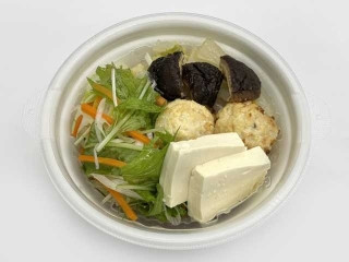 セブン-イレブン 1/3日分の野菜が摂れる 阿波尾鶏団子鍋