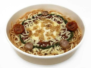 セブン-イレブン ピザのようなパスタ マルゲリータ仕立て